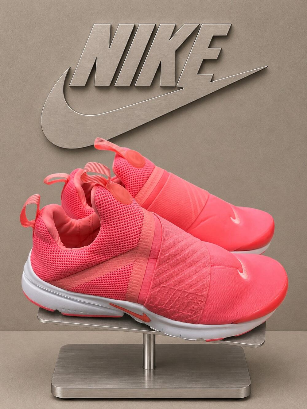 NWOB Nike Presto Extreme GS Pink Gaze 870022-606 Big Kids 5Y Sneakers